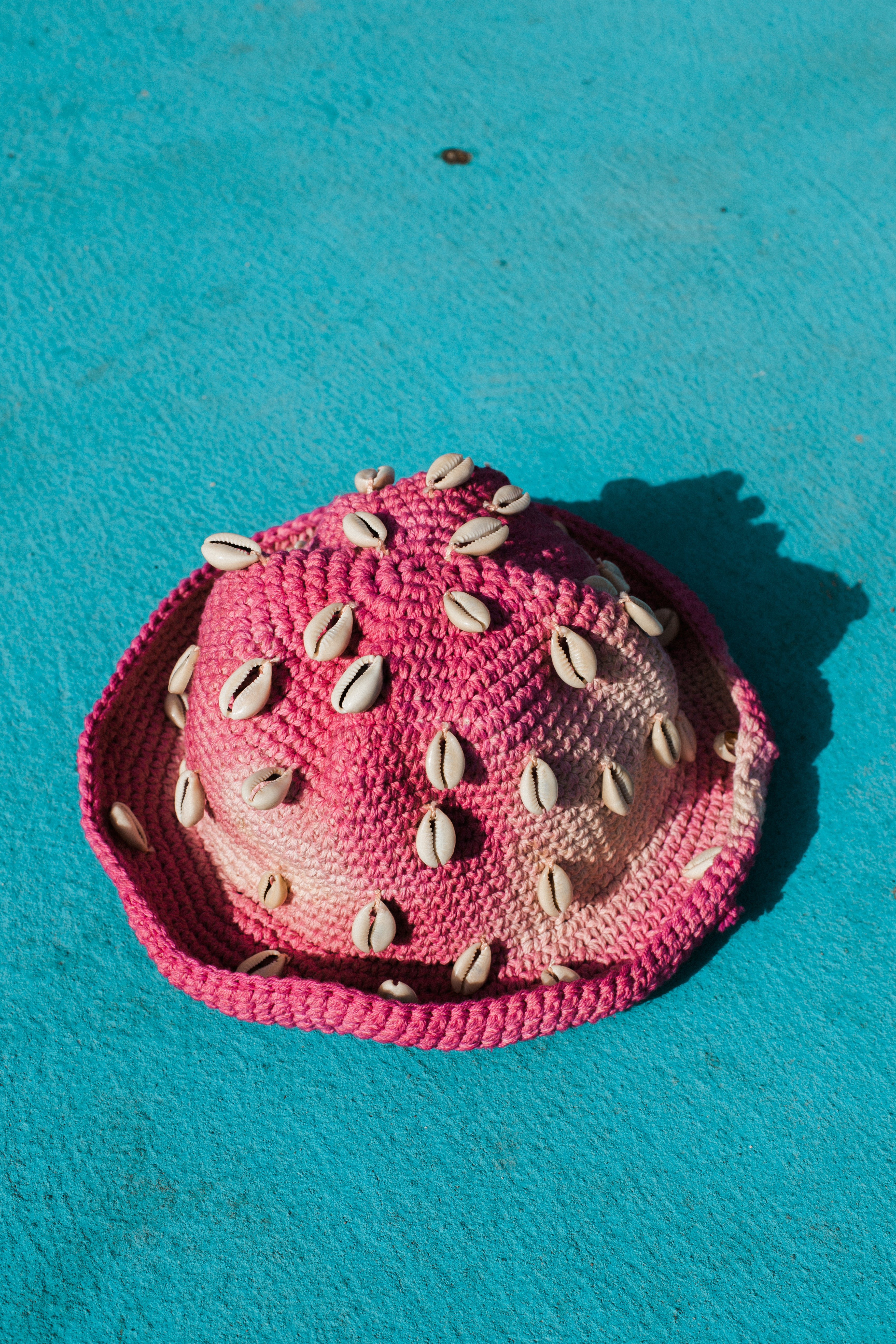 PORA HAT + SHELLS – Beta Astral